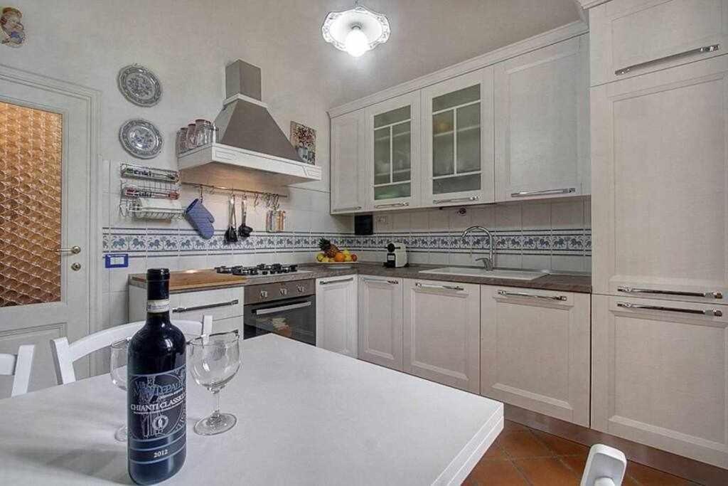 Santa Croce Elegant With Garage Apartamento Florencia